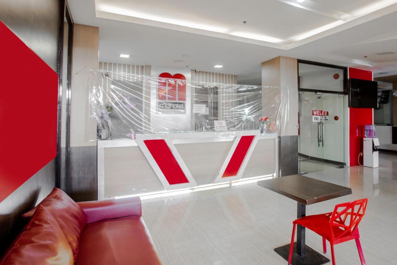 Oyo 666 Mc Hotel Fairview Bandar Quezon Luaran gambar